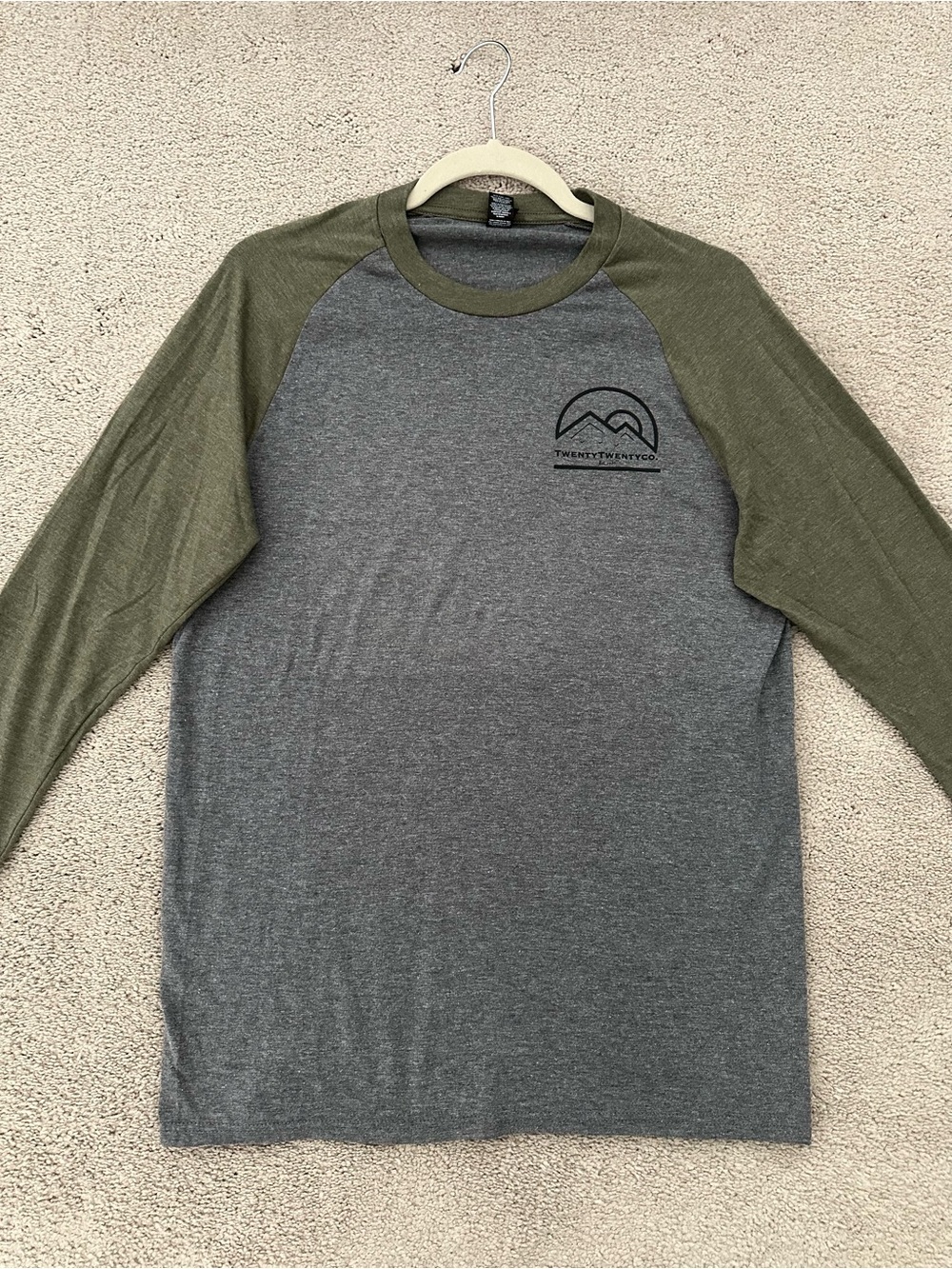 Men’s Raglan 3/4 Sleeve Baseball Tee Shirt - Olive & Grey - Twenty Twenty Co. - Picture 4 of 10